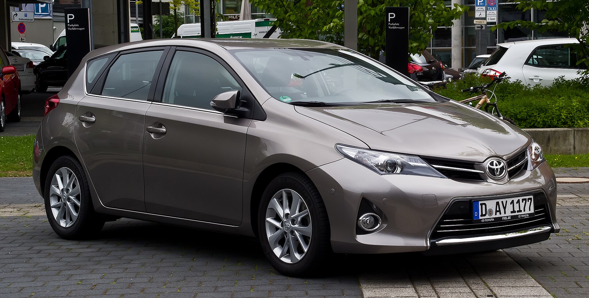 Toyota Auris: Two Generations of the European Compact Toyota