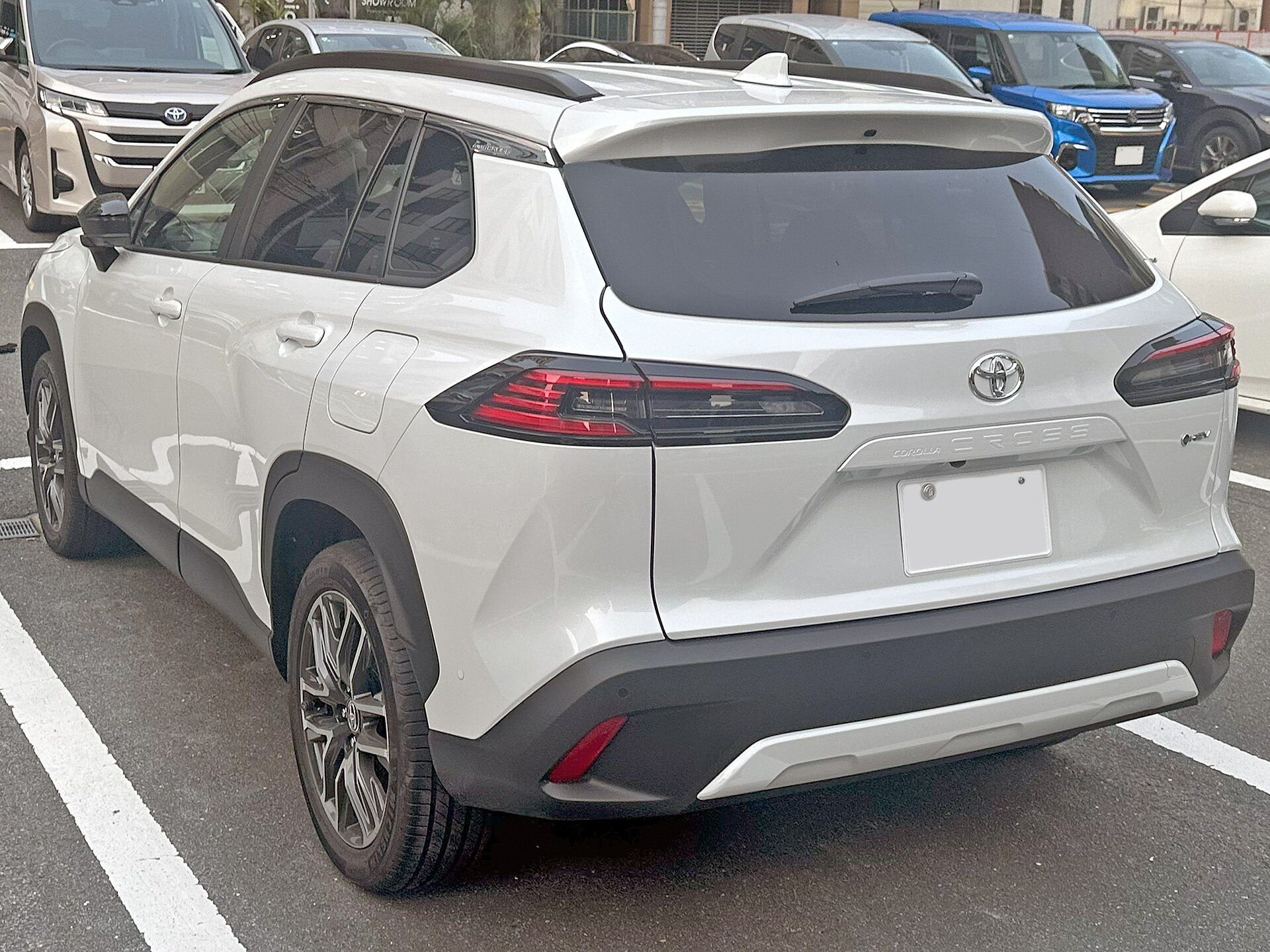 Toyota Corolla Cross, rear three-quarter view