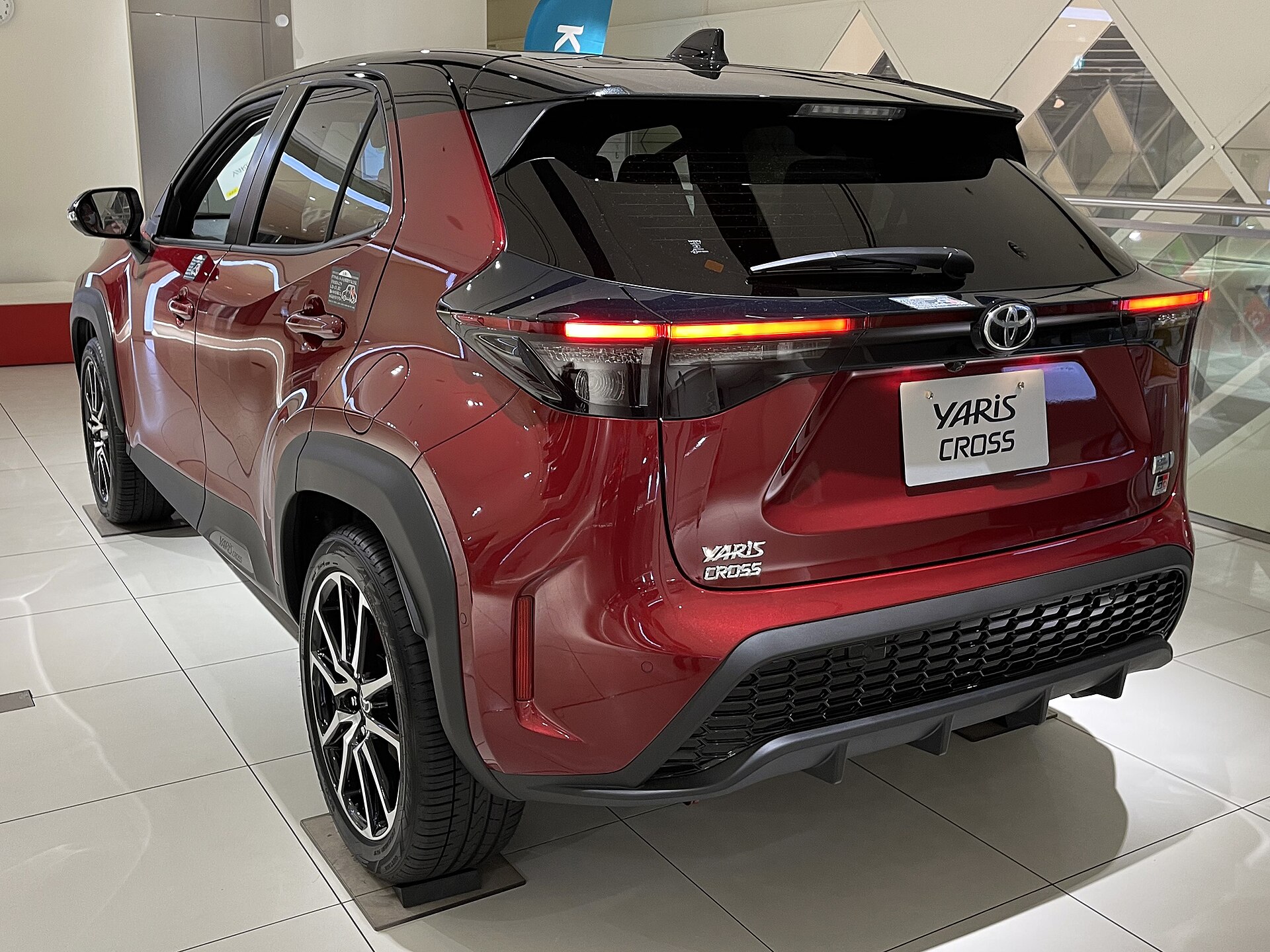 Toyota Yaris Cross GR Sport, rear three-quarter view