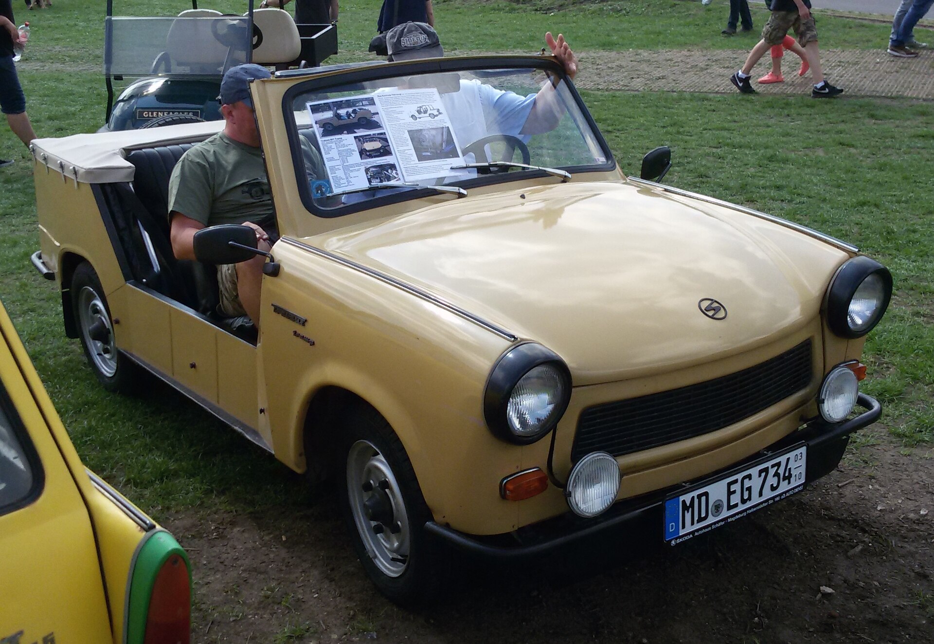 Trabant 601 Tramp open utility car