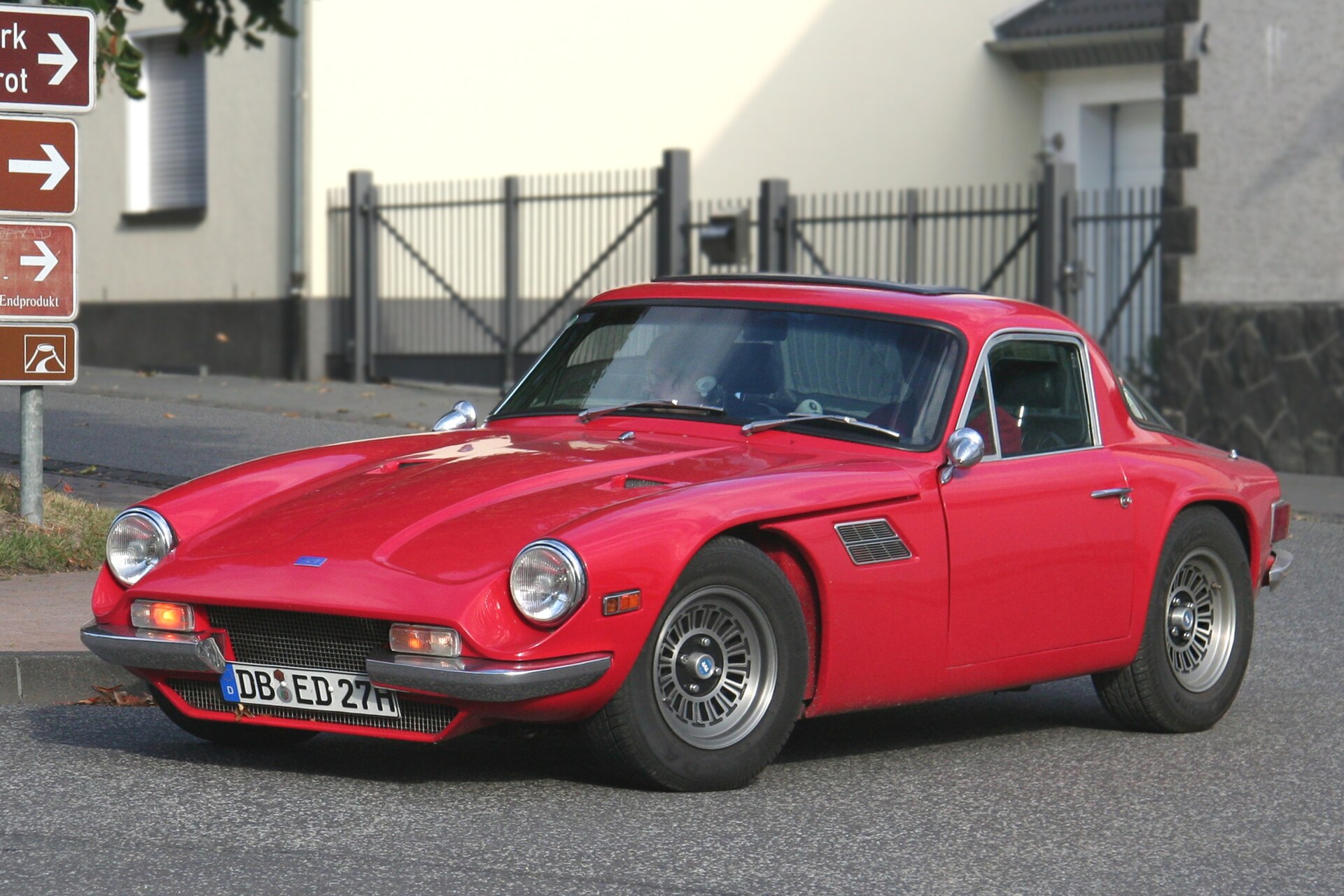 1974 TVR 3000M coupé, side view