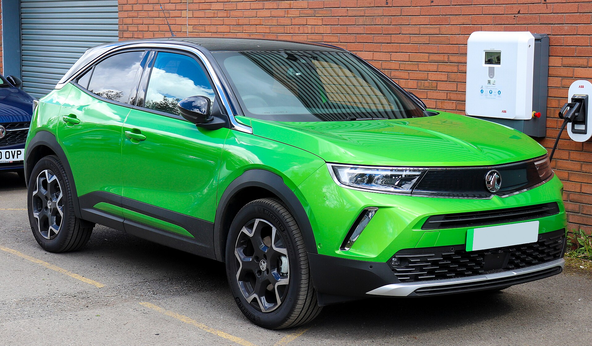 Vauxhall Mokka-e electric SUV from 2021, front view