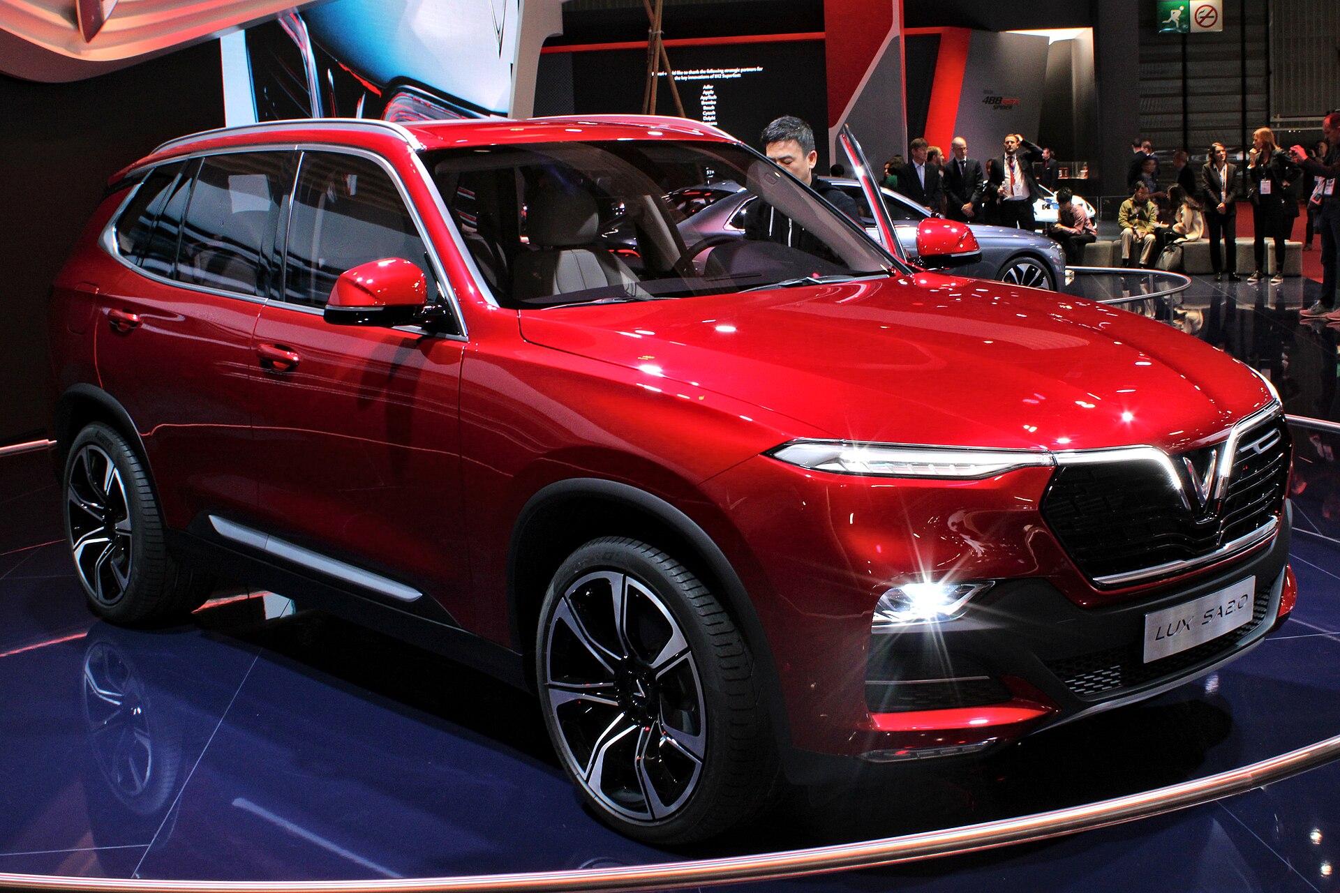 VinFast Lux SA2.0 SUV at the Paris Motor Show