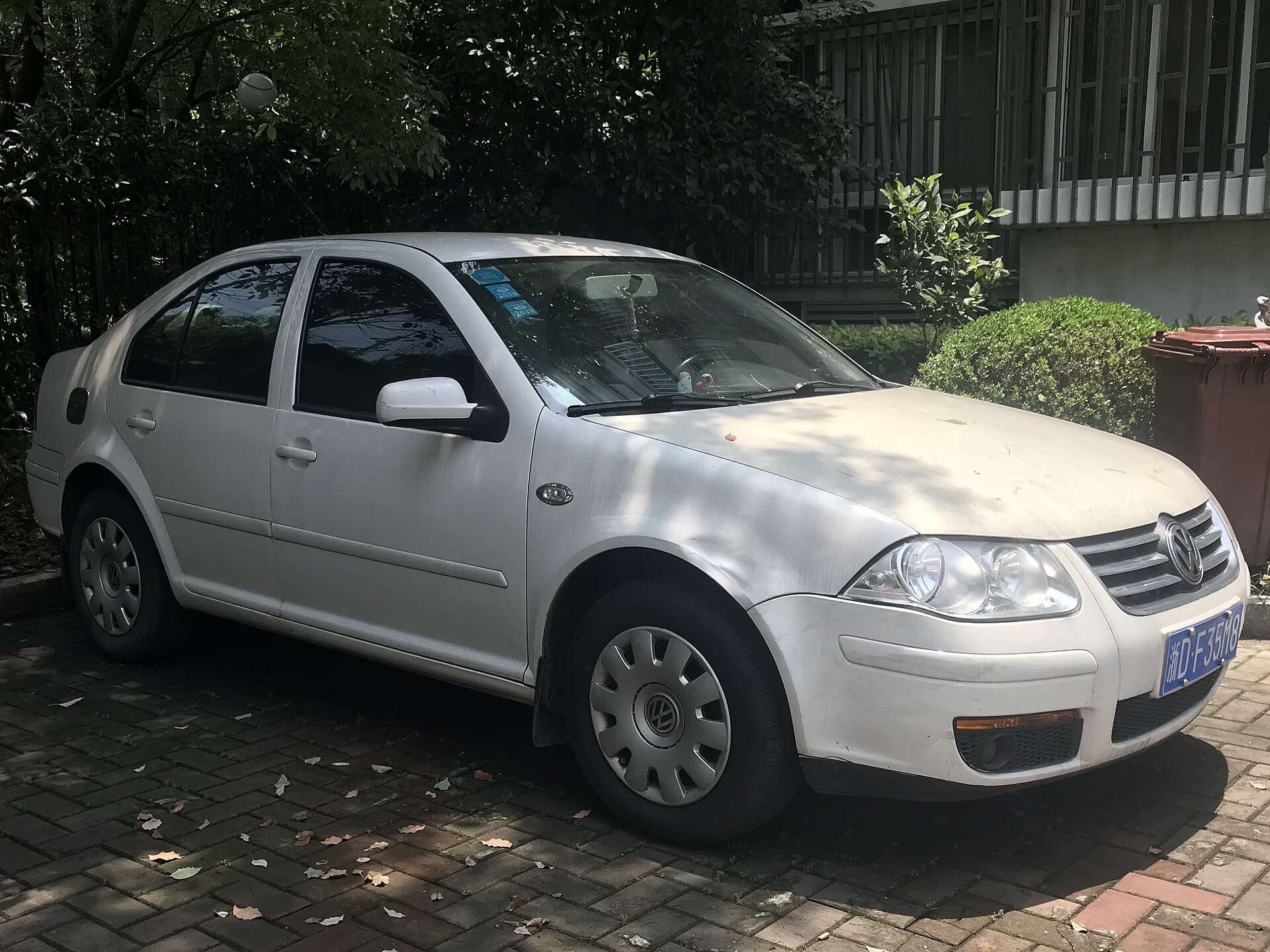 Facelifted Volkswagen Bora in China, front view