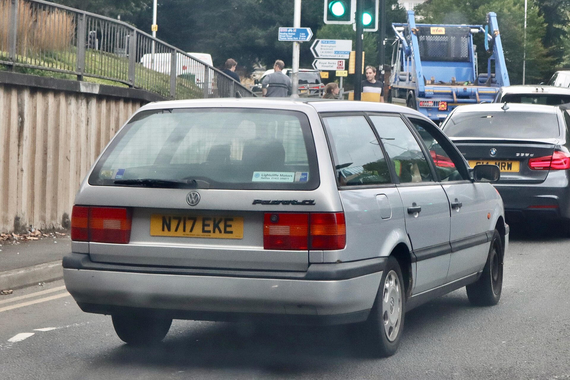 1996 Volkswagen Passat B4 Variant 2.0, front three-quarter view