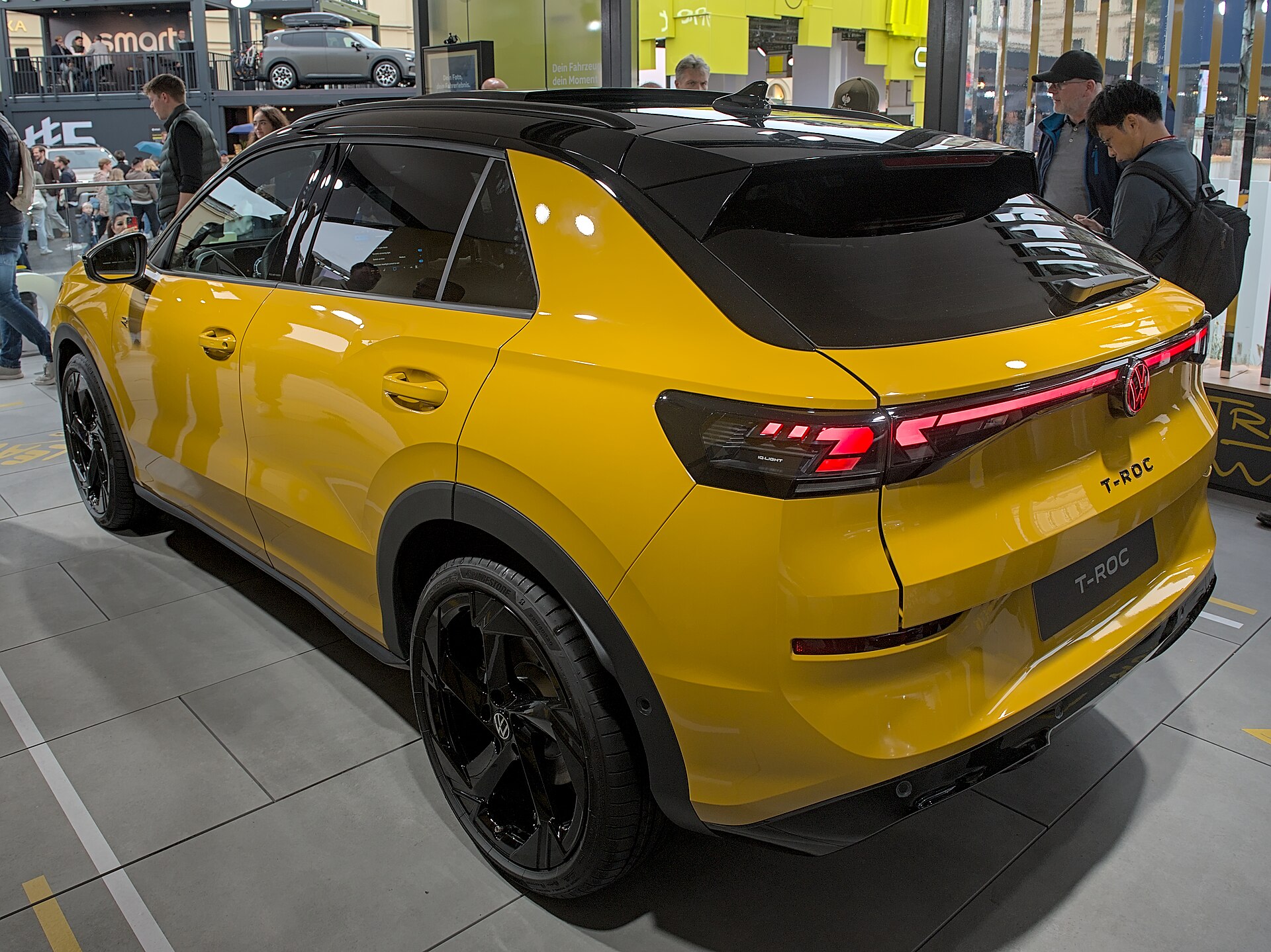 Volkswagen T-Roc II, rear three-quarter view