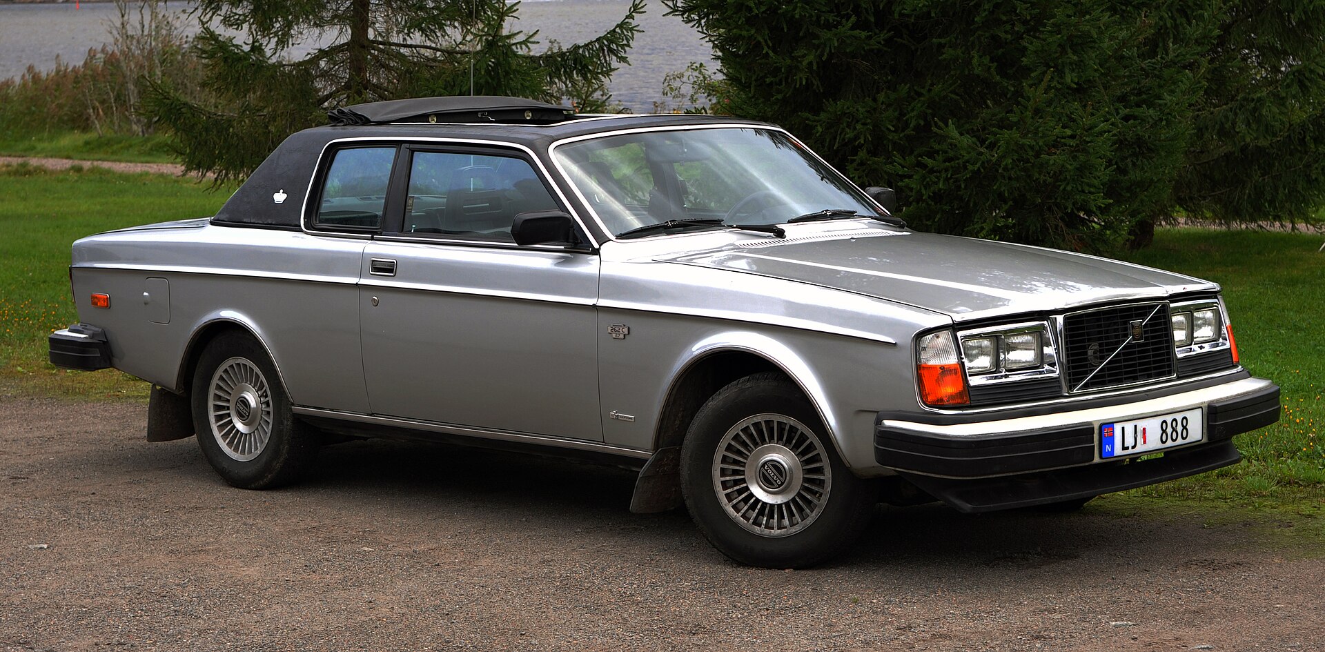 Volvo 262C Bertone coupé of 1978