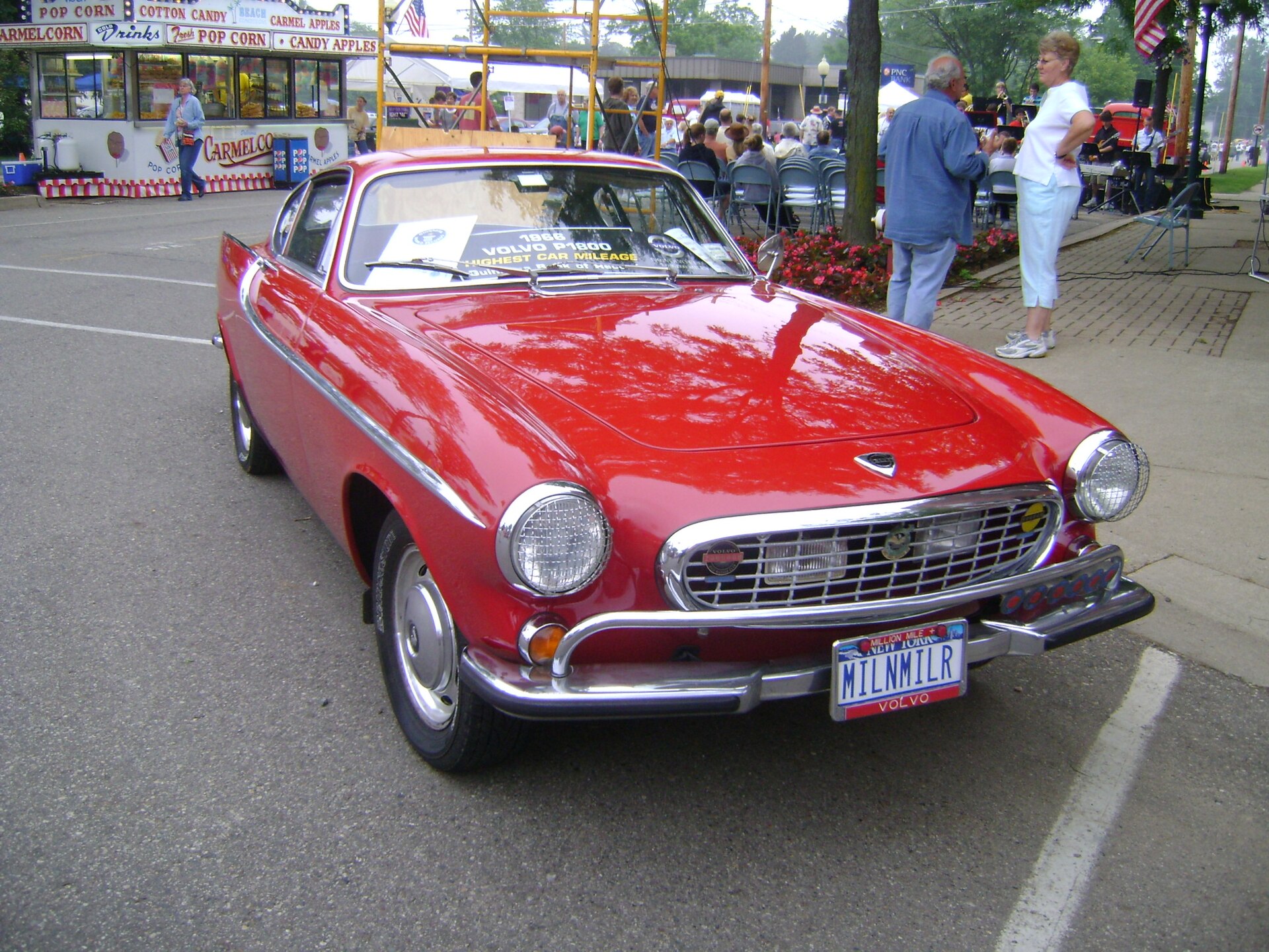Irv Gordon's red Volvo 1800S