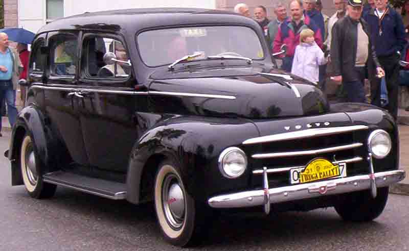 Volvo PV831 taxi, side view