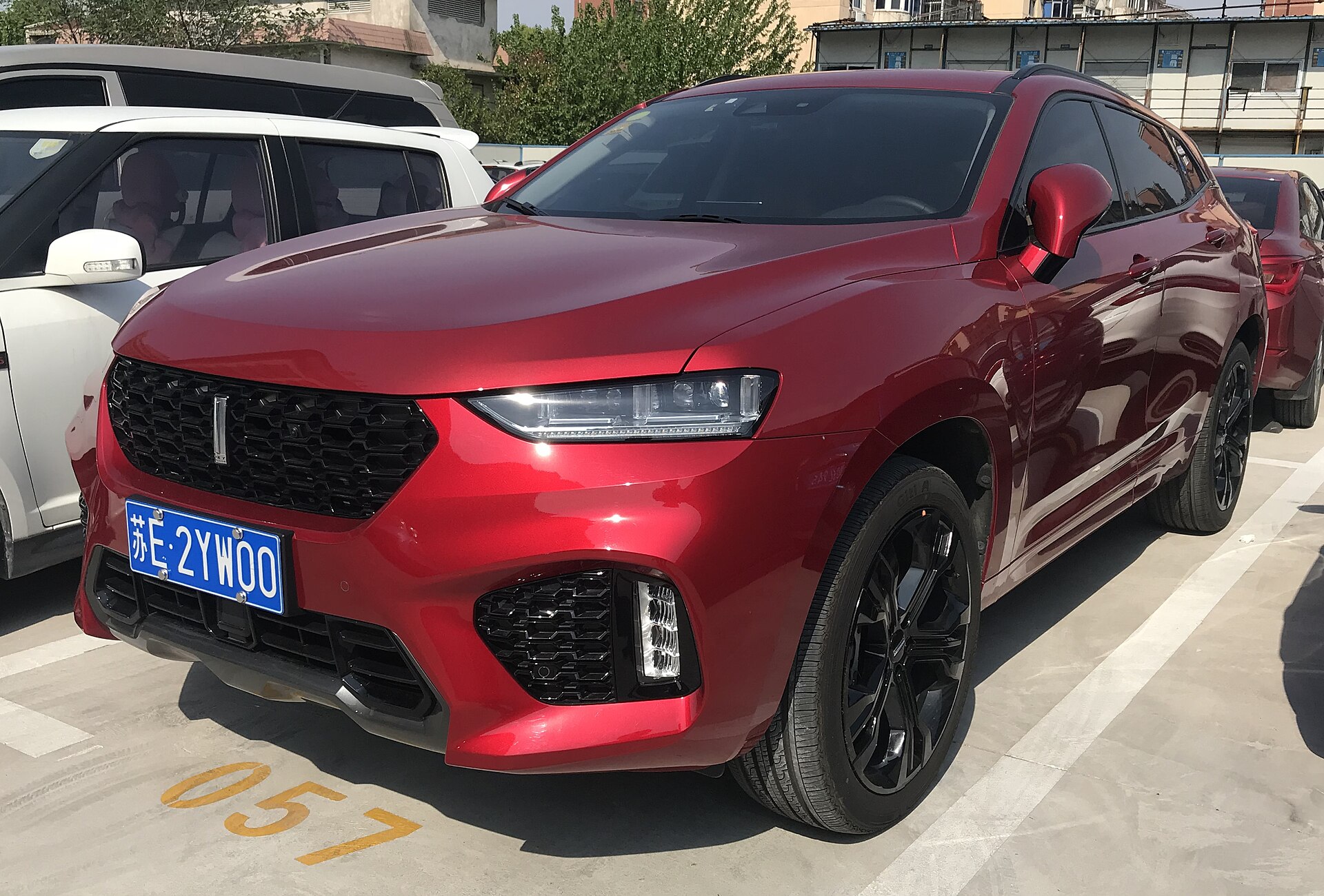 WEY VV7 crossover, front three-quarter view