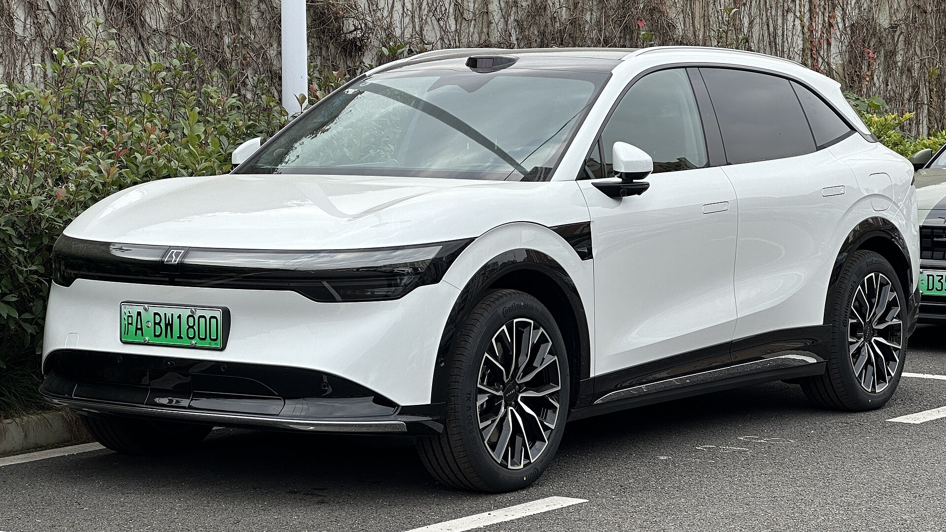 Zeekr 7X electric SUV