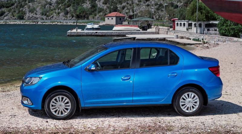 Renault Logan side view