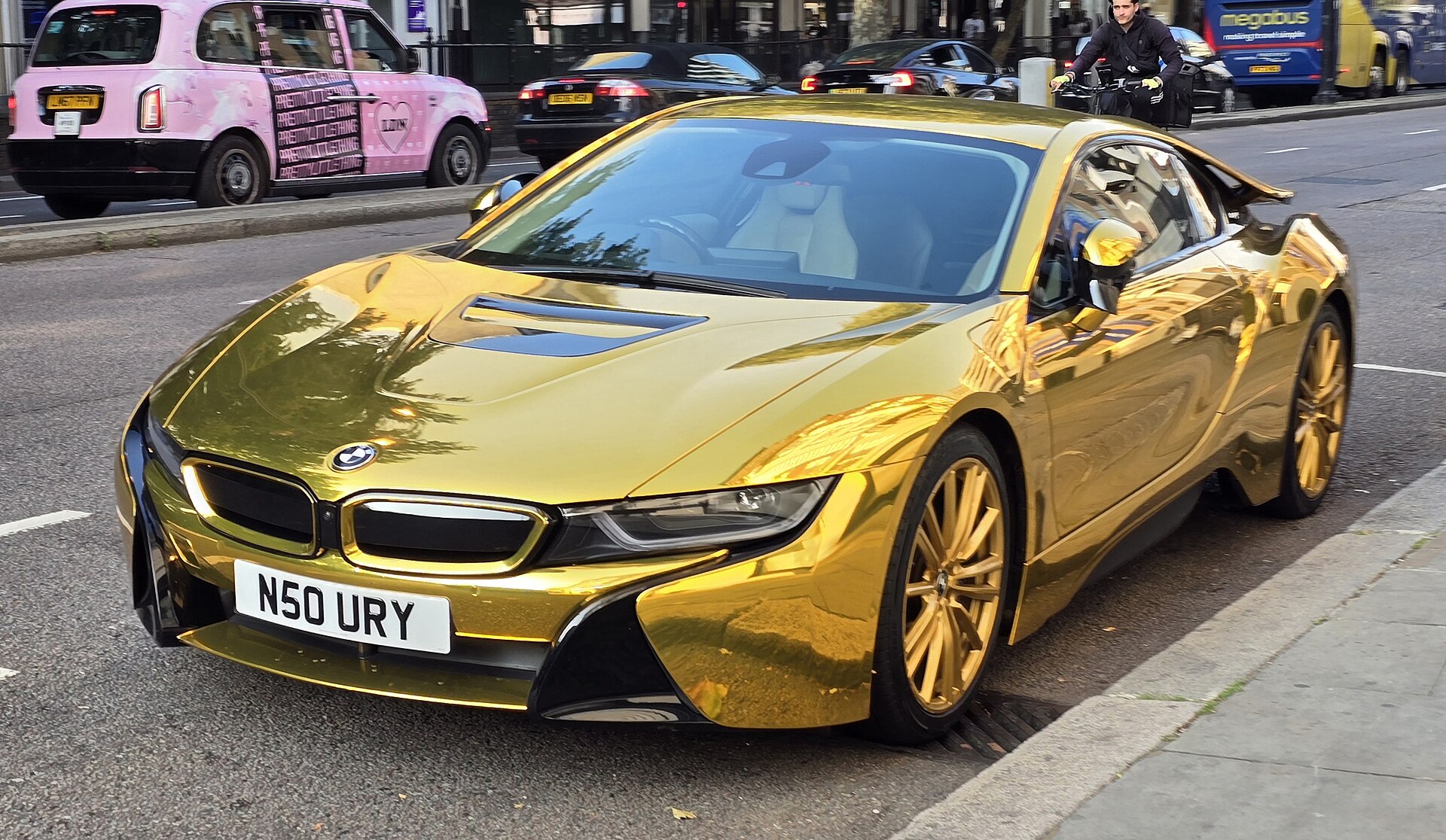 BMW i8