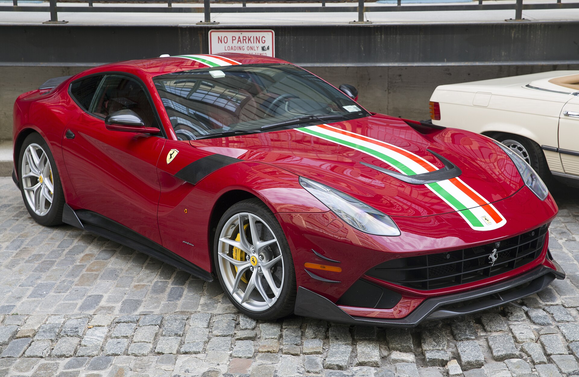 F12berlinetta