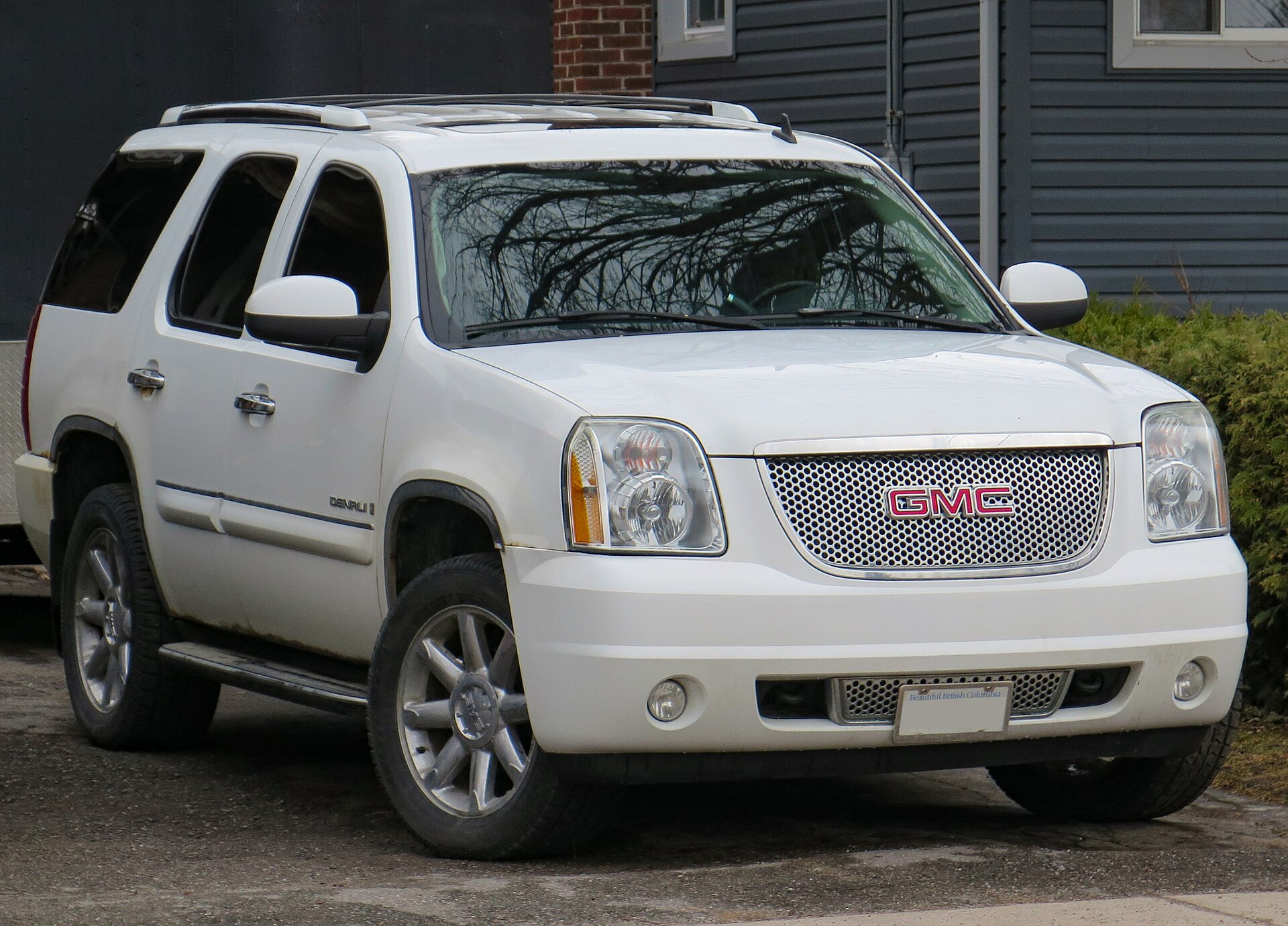 GMC Yukon Denali K2UG