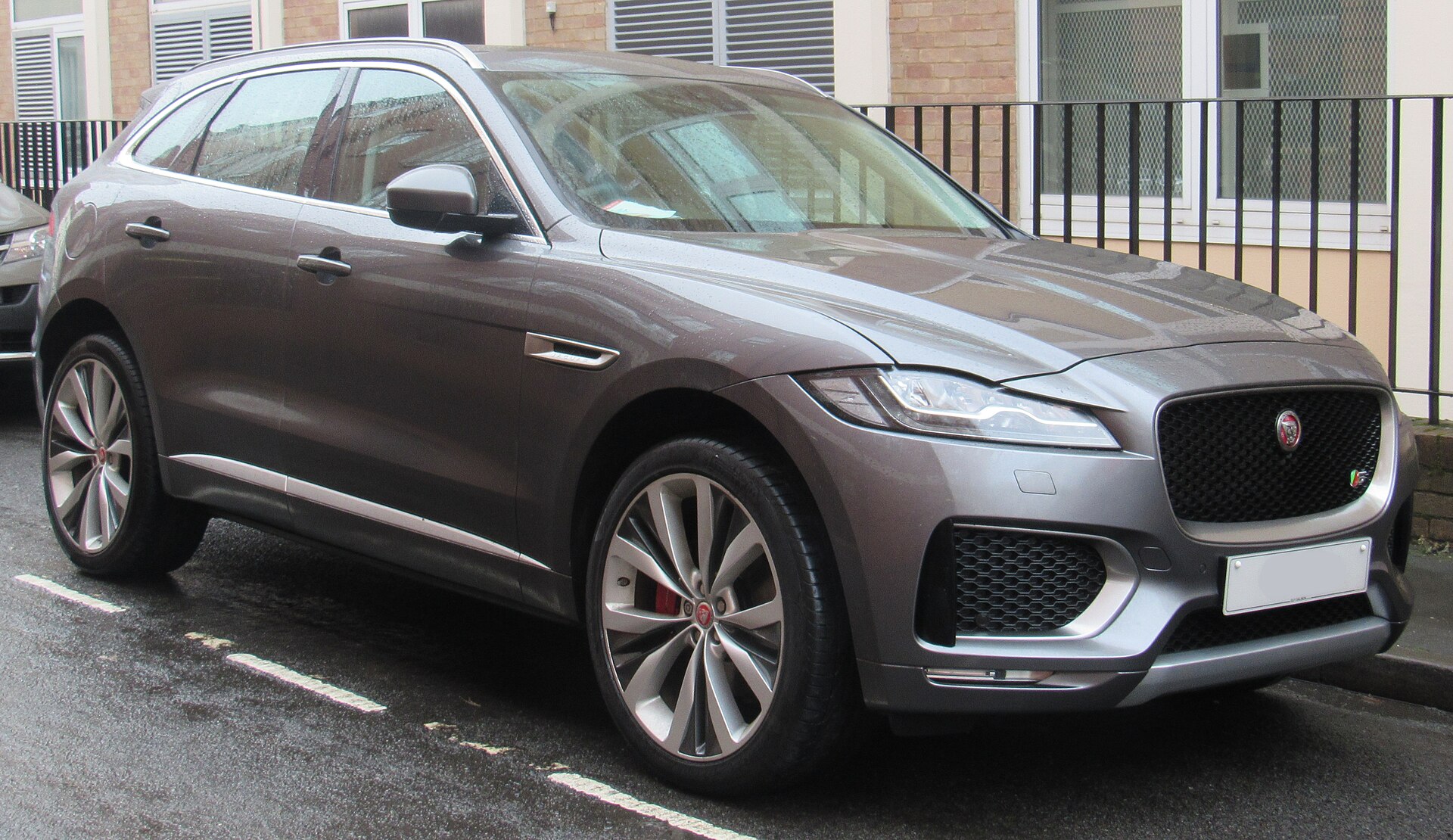 Jaguar F-Pace X761