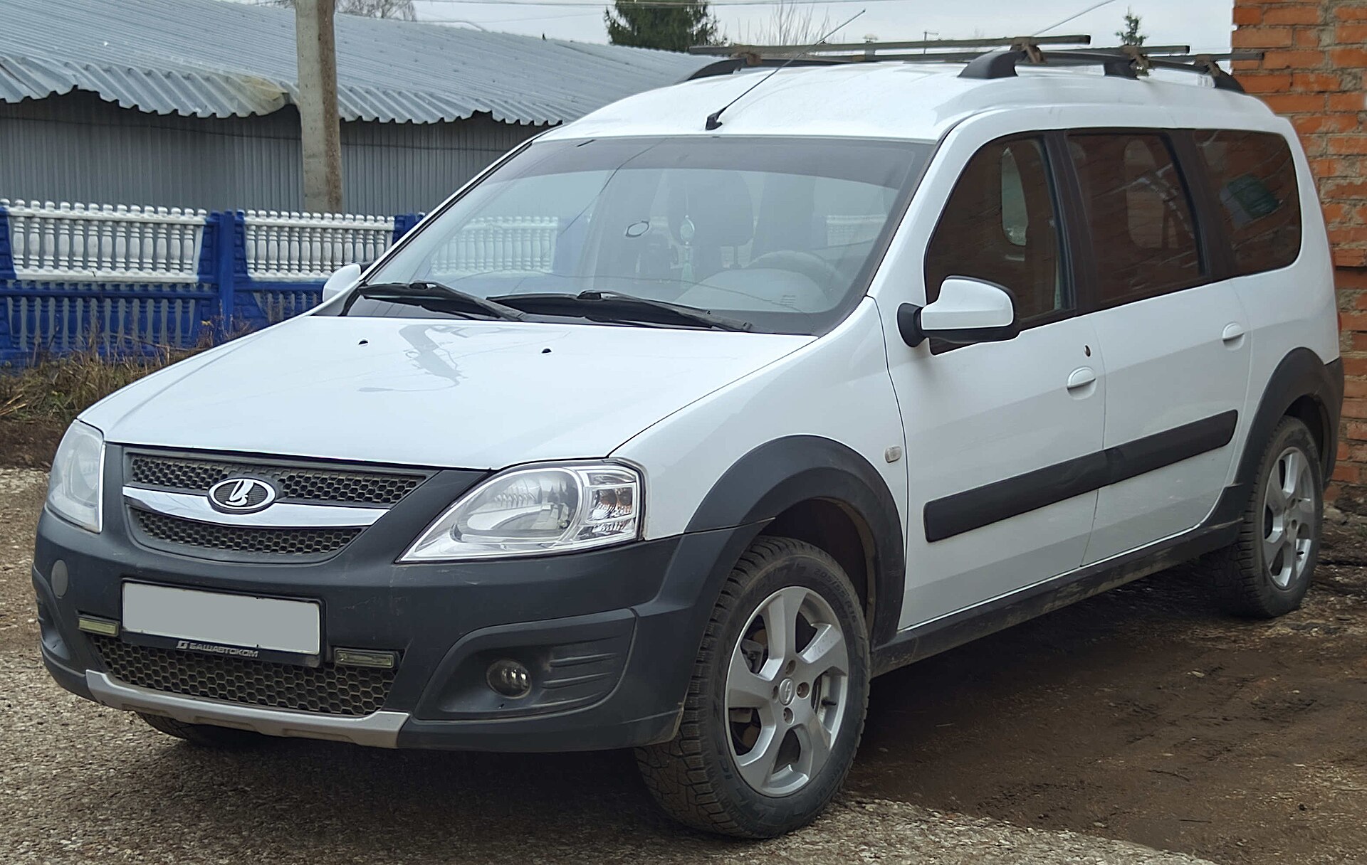 Lada Largus Cross