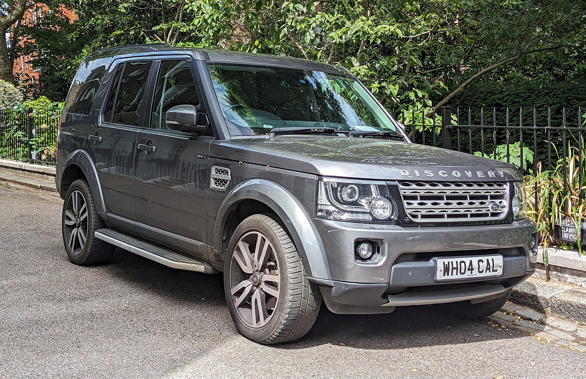 Land Rover Discovery IV