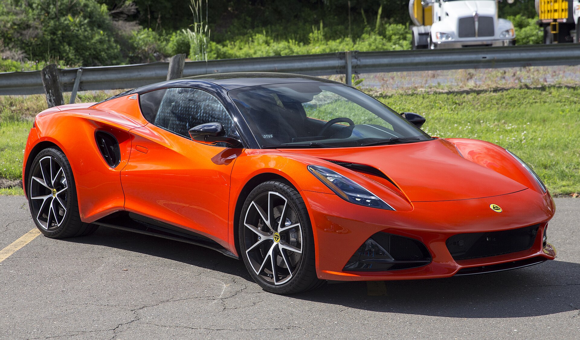 Lotus Emira I