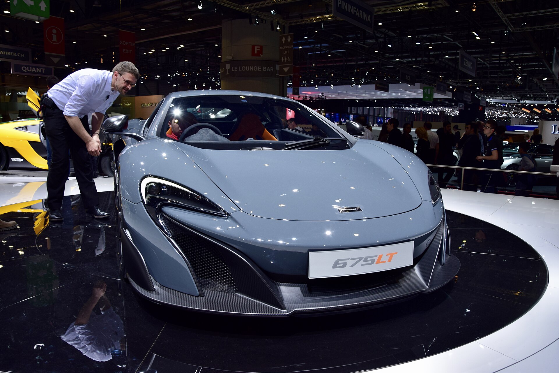 McLaren 675 LT
