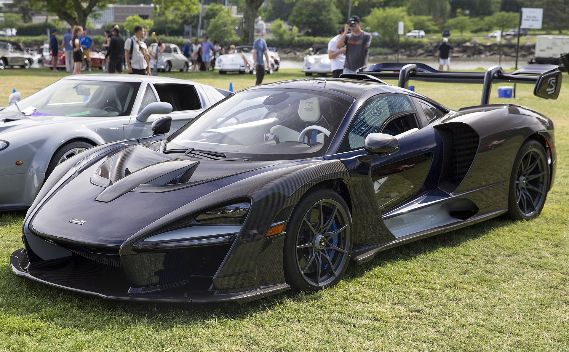 McLaren Senna