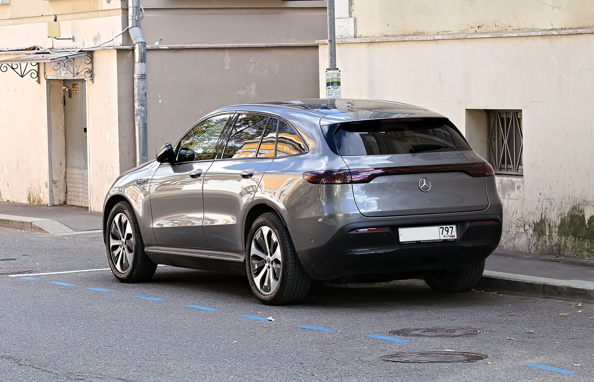 Mercedes-Benz EQC N293