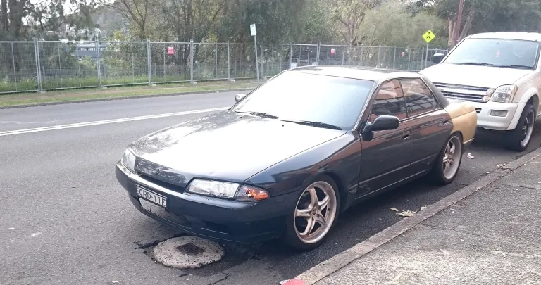 Skyline R32
