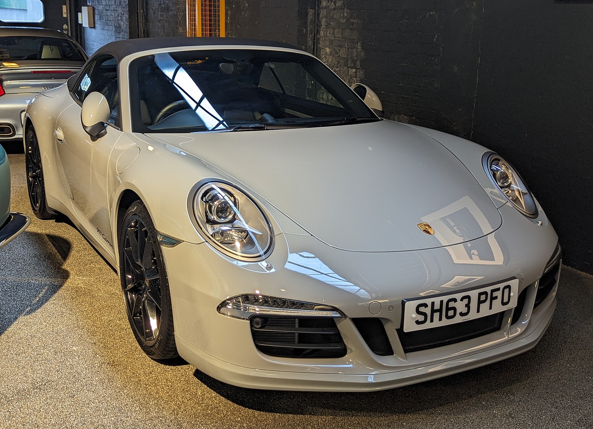 Porsche 911 Carrera Cabriolet