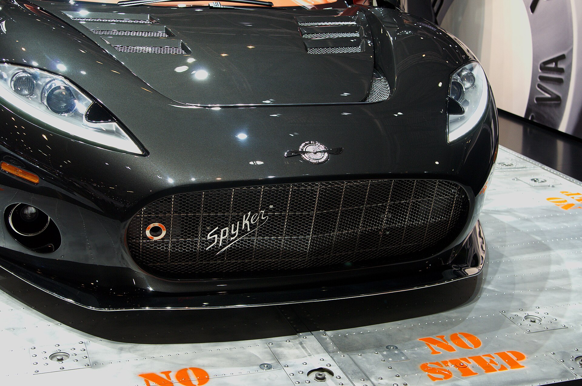 Spyker C8 Aileron