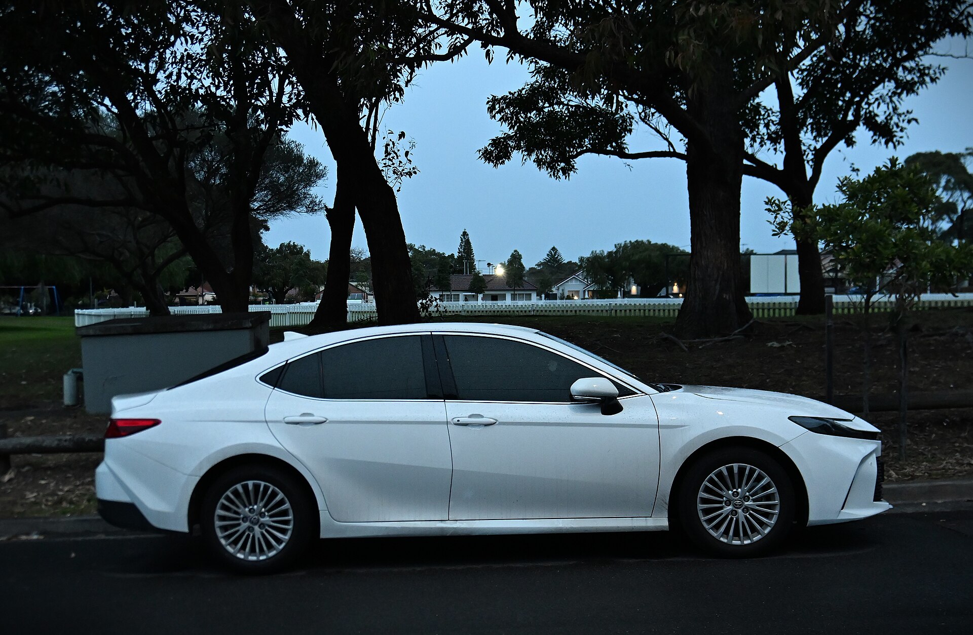 Photo: Sardaka / Wikimedia Commons, CC0 Camry XV80