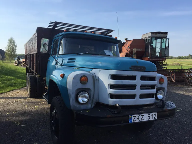 ZIL-133