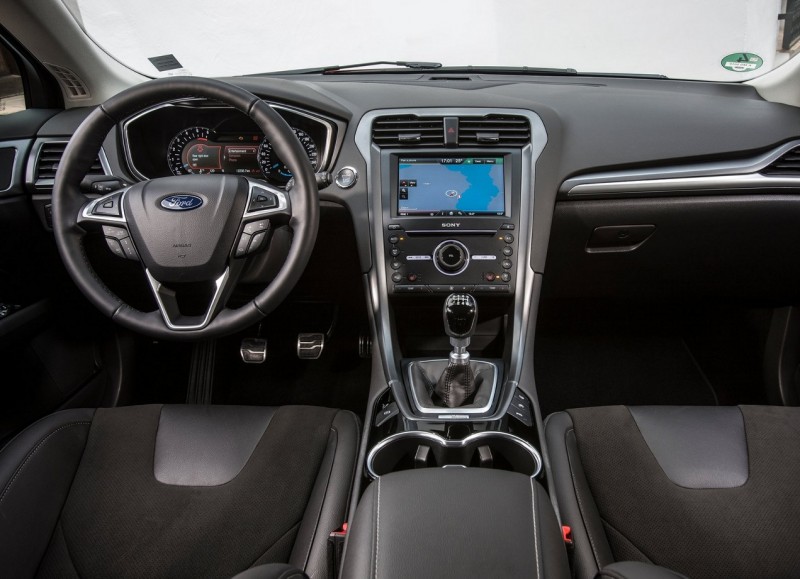Interior of Ford Mondeo 5