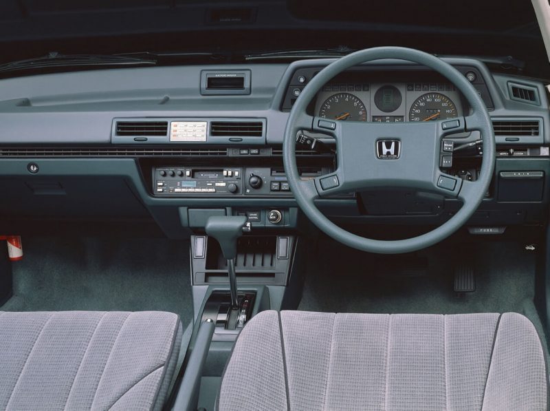 Salon of Honda Accord II